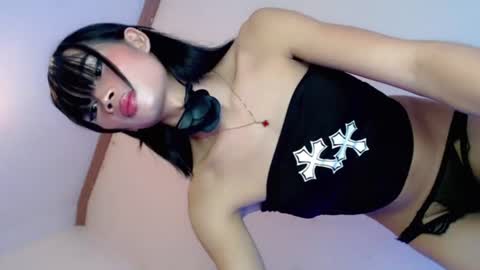 mscherry_ online show from August 10, 6:53 pm