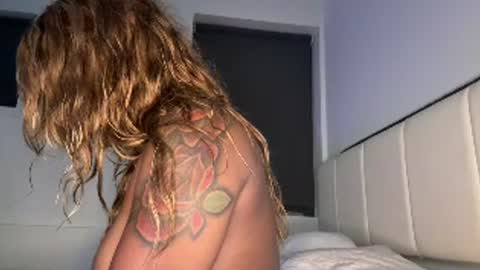 mskitty000 online show from June 19, 12:54 am