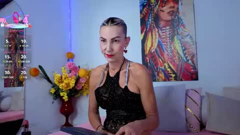 karla online show from August 12, 2:52 pm