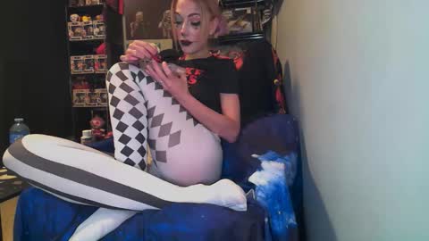 MsVioletx online show from June 9, 5:52 pm