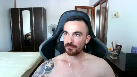 Victor online show from August 10, 2:07 pm