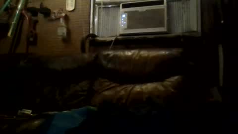 Muffdiver online show from August 7, 4:34 am