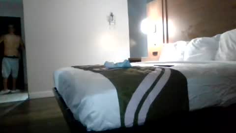 Muffdiver online show from August 13, 12:57 am