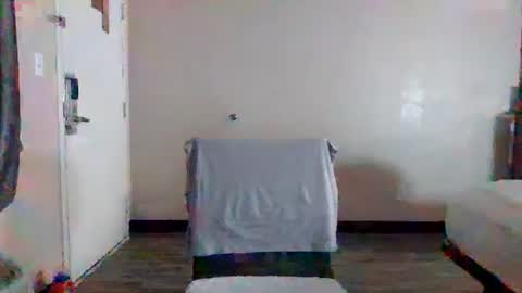 Muffdiver online show from August 15, 3:49 pm