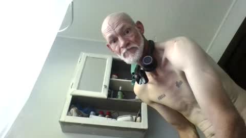 mullinfloggin79 online show from September 7, 2:01 pm