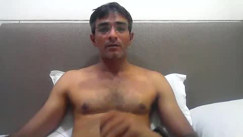 mumbaimonster8inch online show from July 10, 1:06 pm