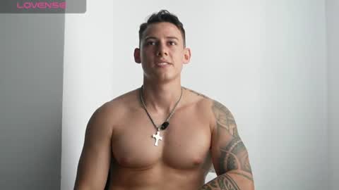 muscle_king_cum online show from July 27, 6:02 pm