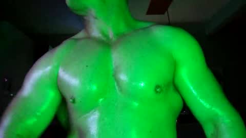 Hulk Muscles - NEW ACCOUNT online show from June 10, 1:23 am