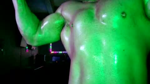 Hulk Muscles - NEW ACCOUNT online show from August 7, 12:43 am