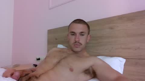 muscleshow00 online show from July 27, 8:31 am