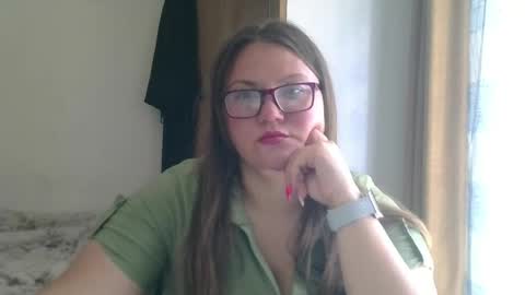 musechic_wild online show from June 3, 12:53 pm