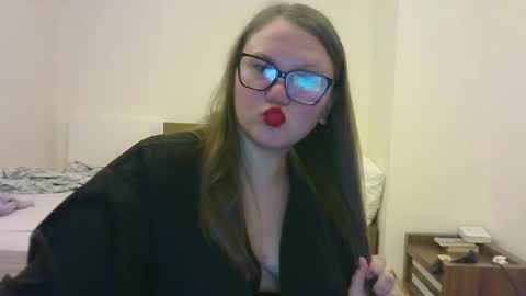 musechic_wild online show from August 1, 6:47 pm