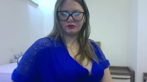 musechic_wild online show from August 2, 12:23 pm