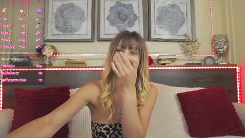 Luna  online show from August 14, 12:03 am