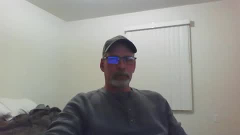 Mustache Daddy online show from April 3, 11:40 am