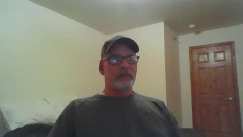 Mustache Daddy online show from August 12, 7:11 am