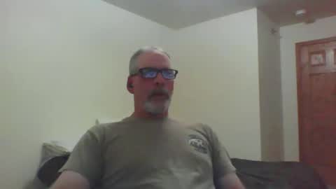 Mustache Daddy online show from August 15, 5:33 am