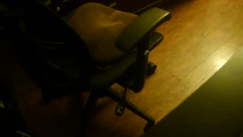 mustenjoyhead79 online show from May 4, 1:55 am