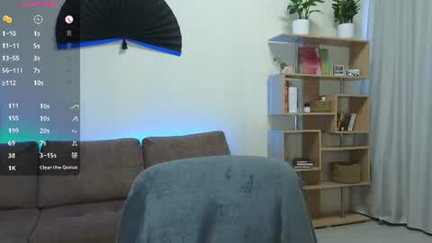 Im Marine online show from August 15, 3:38 pm