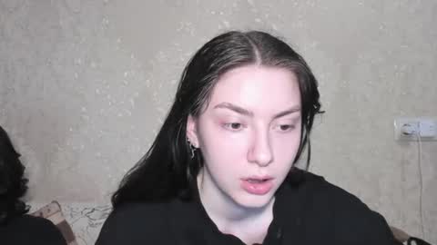 cute couple online show from July 17, 8:31 pm