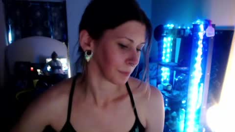 ghost mantis online show from July 18, 11:39 pm