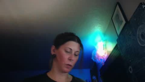 ghost mantis online show from August 8, 8:25 am