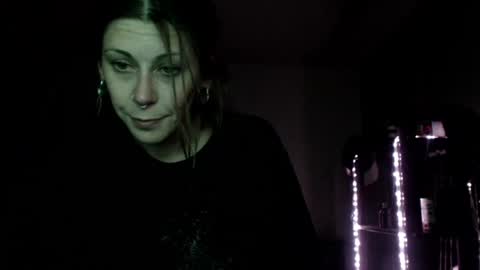 ghost mantis online show from August 10, 9:49 pm