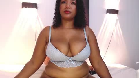 My Sweety Bom online show from August 17, 1:05 pm