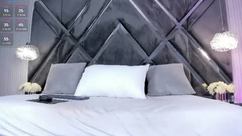 Mariana Evans online show from August 8, 11:43 am
