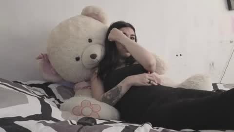 miagosling  NTMU  Dont forget follow me  online show from July 14, 4:41 pm