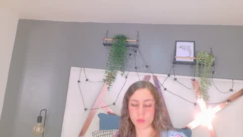 MyApril   online show from August 8, 11:43 am