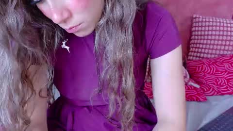 MyApril   online show from August 14, 6:33 pm