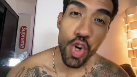 Myke esthetic online show from August 9, 3:07 am