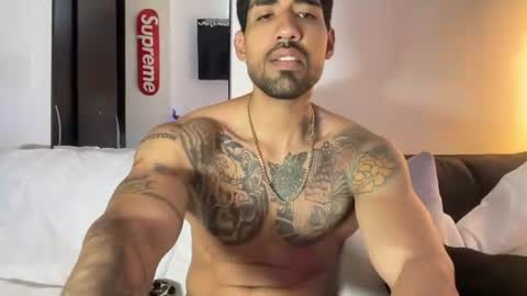 Myke esthetic online show from August 15, 11:19 pm