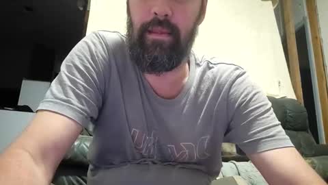 myleshodges online show from April 13, 2:09 pm