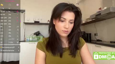 hey its Mel online show from July 16, 4:52 pm