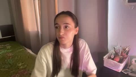 Amelia online show from August 5, 3:43 pm