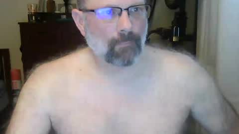 Just hanging out - No pressure online show from July 7, 2:48 am