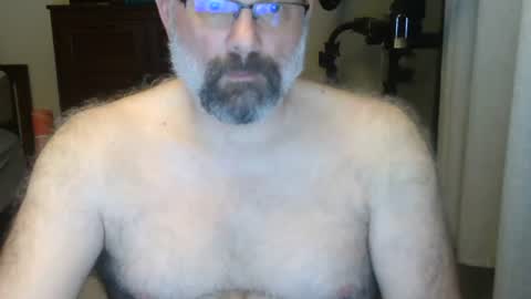 Just hanging out - No pressure online show from July 14, 6:29 am