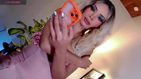 Olivia online show from August 5, 8:01 am
