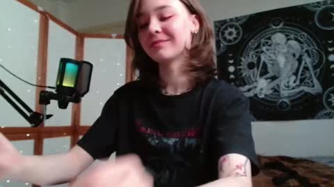 mysterious_toy online show from March 14, 2:34 pm