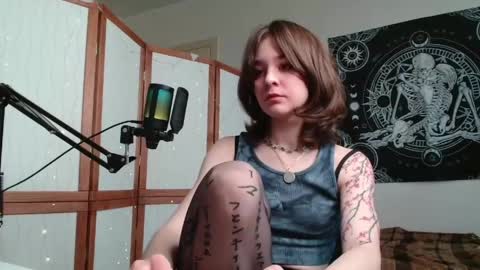 mysterious_toy online show from March 18, 11:38 am