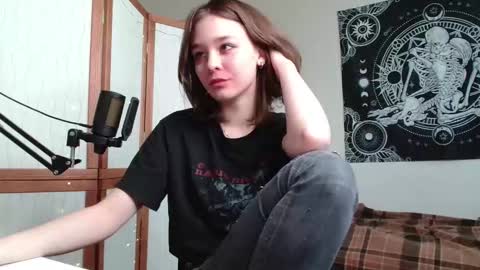 mysterious_toy online show from March 21, 1:03 pm