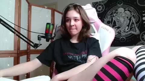 mysterious_toy online show from March 24, 5:51 pm