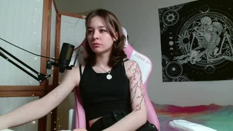 mysterious_toy online show from March 25, 6:58 pm