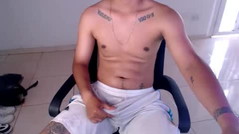 mysteryboy_thin16 online show from April 2, 9:23 pm