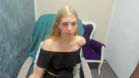 mysticaluna06 online show from August 7, 12:21 am