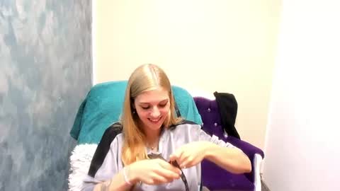 mysticaluna06 online show from August 13, 8:12 pm