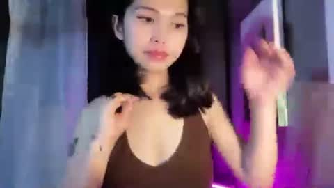 Lucy online show from August 8, 1:49 am