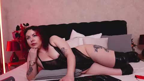 MystiqueRosee online show from August 9, 11:50 pm